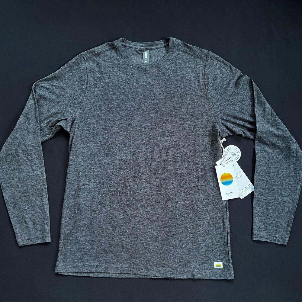 Vuori Strato Tech Long Sleeve - Charcoal Heather 🏔